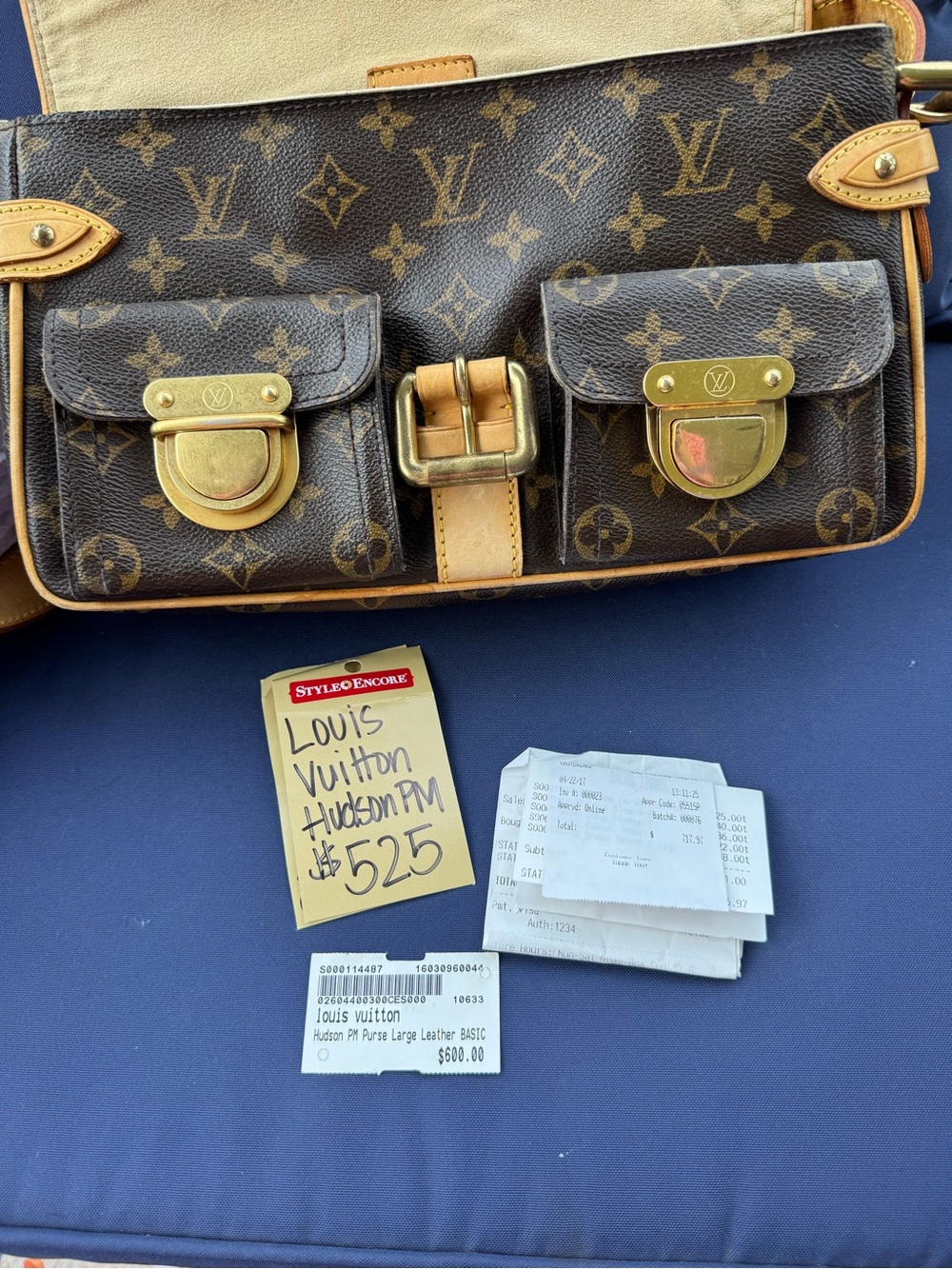 Louis Vuitton Monogram Canvas Messenger Bag with Vachetta Trim - Picture 8 of 10